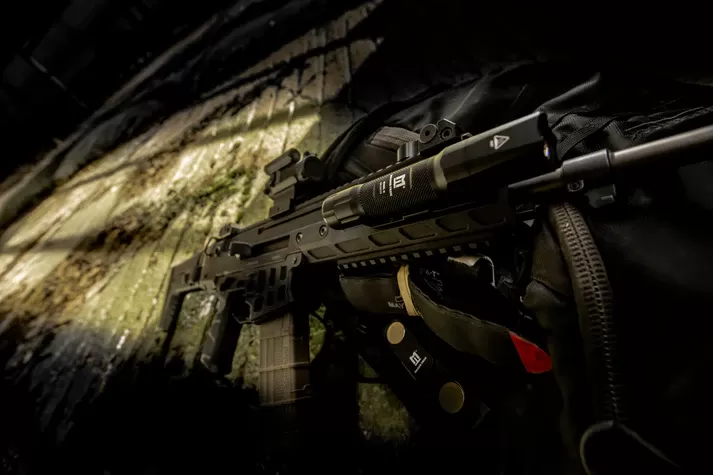 Magne-Tech Rigel II-M Magnetic Tactical Light Mount Kit - M-LOK